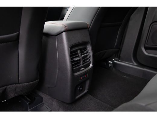 Ford Kuga 2.5 PHEV ST-Line X | Trekhaa | Panoramadak | Matrix LED | Black-Pack ActivLease financial lease