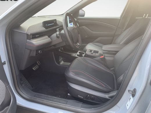 Ford Mustang Mach-E Mach-E Extended Premium RWD 88 kWh | Nieuw Model | Extened Range |  Panoramadak | B&O Audio | Ele... ActivLease financial lease