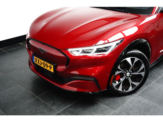 Ford Mustang Mach-E Mach-E Extended RWD 98 kWh 601km WLTP | Panoramadak | B&O Audio | Long Range ActivLease financial lease