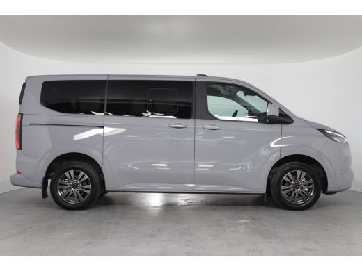Ford Tourneo Custom Custom 340 Titanium 65 kWh 8-Persoons | Camera | Stoel-/Stuurverwarming | Climate | Cruise | Keyl... ActivLease financial lease