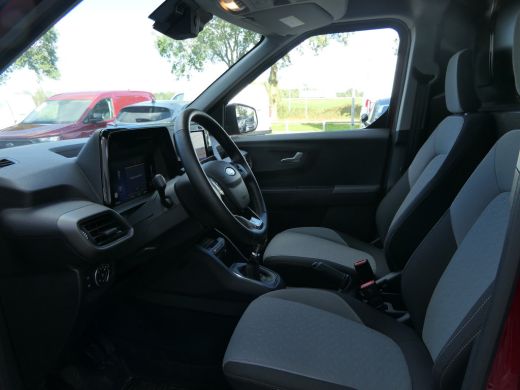 Ford Transit Courier Limited 1.0 EcoBoost | Winter Pack | Navigatie | Lichtmetalen velgen | Camera | ActivLease financial lease