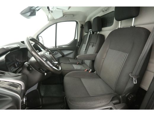 Ford Transit Custom 2.0 TDCI L2H1 | Automaat | Airco | Cruise | Camera | 3 Zits | Trekhaak | 2xSchuifdeur ActivLease financial lease