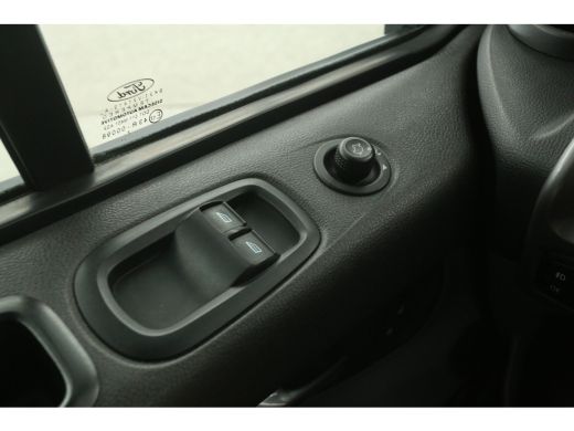 Ford Transit Custom 2.0 TDCI L2H1 | Automaat | Airco | Cruise | Camera | 3 Zits | Trekhaak | 2xSchuifdeur ActivLease financial lease