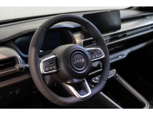 Jeep Avenger Summit 54 kWh | Tot 8 Jaar Garantie | Warmtepomp | Schuif-kanteldak | Navigatie | Stoelverwarming... ActivLease financial lease
