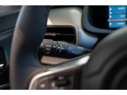 Jeep Avenger Summit 54 kWh | Tot 8 Jaar Garantie | Warmtepomp | Schuif-kanteldak | Navigatie | Stoelverwarming... ActivLease financial lease