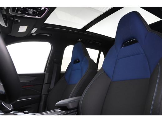 Lynk & Co 01 1.5 Donkere hemel!! ActivLease financial lease