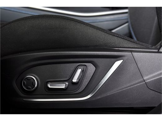 Lynk & Co 01 1.5 PHEV 261PK MY22 | 360 Camera | 7 .4 kWh Boordlader | S/K-panodak | Adapt. Cruise | Memory | E... ActivLease financial lease