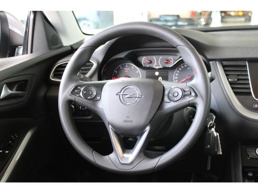 Opel Grandland X 1.2 Turbo Online Edition | Parkeersensoren voor & achter | Navigatiesysteem | Apple carplay & And... ActivLease financial lease