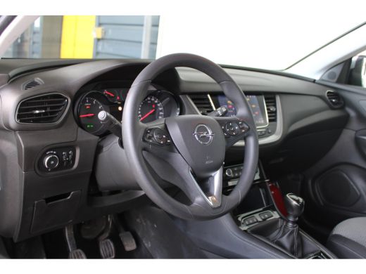 Opel Grandland X 1.2 Turbo Online Edition | Parkeersensoren voor & achter | Navigatiesysteem | Apple carplay & And... ActivLease financial lease