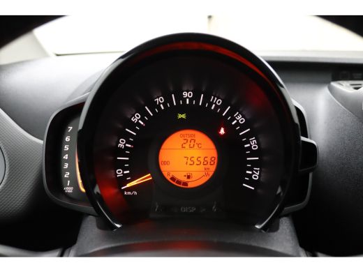 Peugeot 108 1.0 e-VTi Allure | Climate Control | CarPlay/Android Auto | Camera | Lichtmetalen Velgen | Metall... ActivLease financial lease