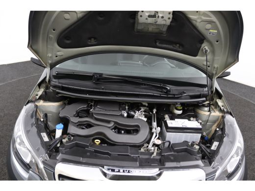 Peugeot 108 1.0 e-VTi Allure | Climate Control | CarPlay/Android Auto | Camera | Lichtmetalen Velgen | Metall... ActivLease financial lease