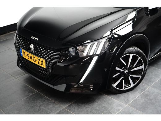 Peugeot 208 1.2 PureTech GT Pack | Navi | Alcantara | Verw. stoelen + Massage | Camera | Keyless | Ad. Cruise | ActivLease financial lease