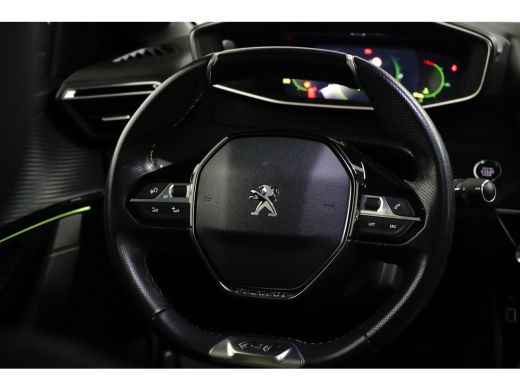 Peugeot 208 1.2 PureTech GT Pack | Navi | Alcantara | Verw. stoelen + Massage | Camera | Keyless | Ad. Cruise | ActivLease financial lease
