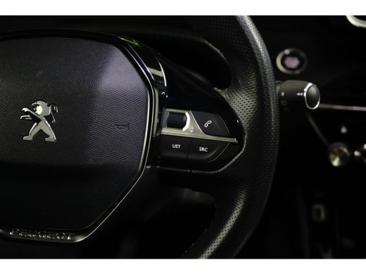 Peugeot 208 1.2 PureTech GT Pack | Navi | Alcantara | Verw. stoelen + Massage | Camera | Keyless | Ad. Cruise | ActivLease financial lease