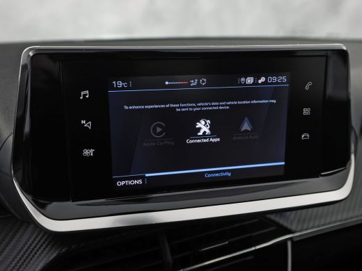 Peugeot 208 1.2 PureTech Sport Automaat (APPLE CARPLAY, KEYLESS, PARKEERSENSOREN, SPORTSTOELEN, CRUISE, LANE ... ActivLease financial lease
