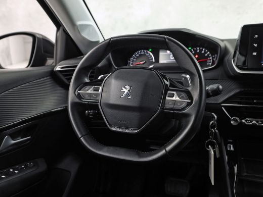 Peugeot 208 1.2 PureTech Sport Automaat (APPLE CARPLAY, KEYLESS, PARKEERSENSOREN, SPORTSTOELEN, CRUISE, LANE ... ActivLease financial lease
