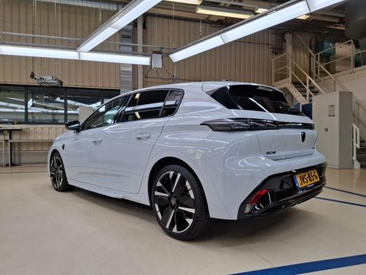 Peugeot 308 1.2 Hybrid 145 e-DCS6 GT | Panorama/schuifdak | Luxe stoelen | Focal | Trekhaak | Nieuw model | 5... ActivLease financial lease