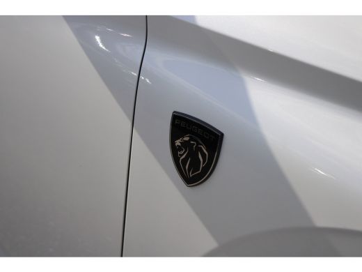 Peugeot 308 1.2 PureTech 130pk EAT8 GT | Automaat | Panorama/schuifdak | Focal | Navigatie | Camera voor + ac... ActivLease financial lease