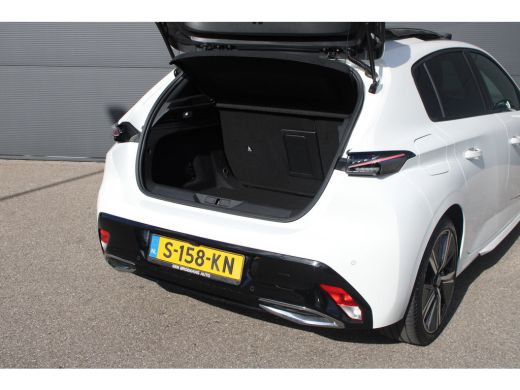 Peugeot 308 1.2 PureTech 130pk EAT8 GT | Automaat | Panorama/schuifdak | Focal | Navigatie | Camera voor + ac... ActivLease financial lease
