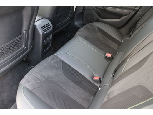 Peugeot 308 1.2 PureTech 130pk EAT8 GT | Automaat | Panorama/schuifdak | Focal | Navigatie | Camera voor + ac... ActivLease financial lease