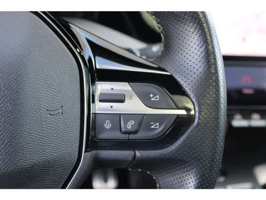 Peugeot 308 1.2 PureTech 130pk EAT8 GT | Automaat | Panorama/schuifdak | Focal | Navigatie | Camera voor + ac... ActivLease financial lease