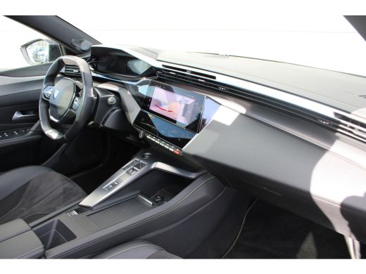 Peugeot 308 1.2 PureTech 130pk EAT8 GT | Automaat | Panorama/schuifdak | Focal | Navigatie | Camera voor + ac... ActivLease financial lease