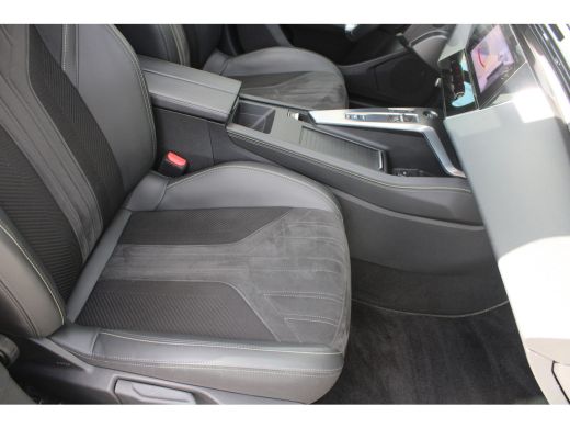 Peugeot 308 1.2 PureTech 130pk EAT8 GT | Automaat | Panorama/schuifdak | Focal | Navigatie | Camera voor + ac... ActivLease financial lease