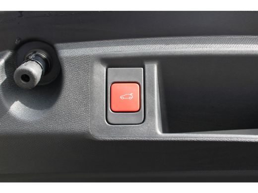 Peugeot 308 SW 1.6 Plug-in Hybrid 195pk GT | Automaat | Panorama/schuifdak | Navigatie | Camera | Trekhaak | ... ActivLease financial lease