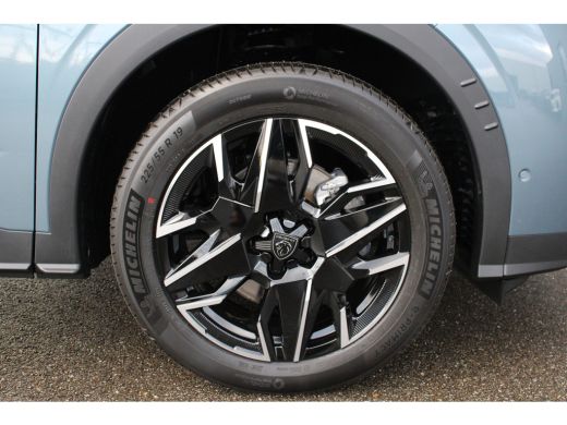 Peugeot 5008 1.2 Hybrid 145 GT | Automaat | Navigatie | Camera | Panorama/schuifdak | Massage | Alcantara | ActivLease financial lease