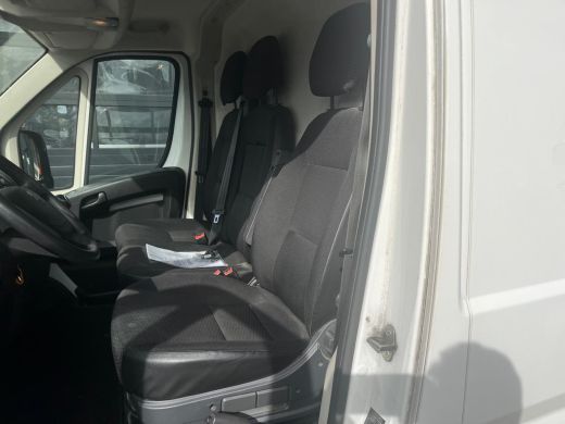 Peugeot Boxer 335 2.2 BlueHDi 140 L2H2 Premium | Sortimo | Camera | Trekhaak | | 2 zitplaatsen rechtsvoor | Ach... ActivLease financial lease