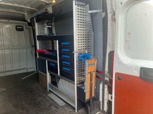 Peugeot Boxer 335 2.2 BlueHDi 140 L2H2 Premium | Sortimo | Camera | Trekhaak | | 2 zitplaatsen rechtsvoor | Ach... ActivLease financial lease