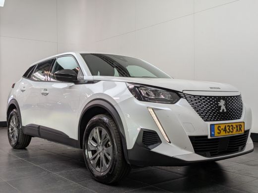 Peugeot e-2008 EV Active Pack 50 kWh | Navigatie | Camera | Apple Carplay / Android Auto | SOH 96% | Achterbank ... ActivLease financial lease