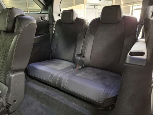 Peugeot e-5008 GT Avantage 73 kWh 7p | Fase 3 laden | SOH 100% | Luxe stoelen | Elektrische verstelbare stoelen ... ActivLease financial lease