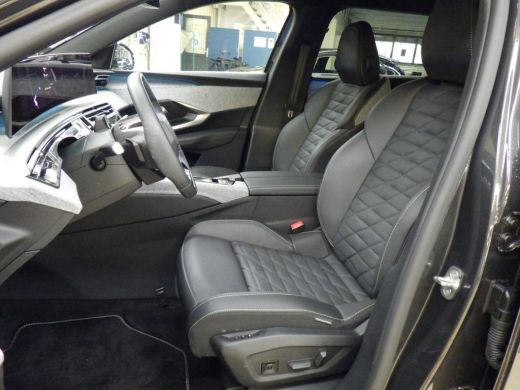 Peugeot e-5008 GT Exclusive 73 kWh 7p | Fase 3 laden | SOH 100% | Panorama/schuifdak | Lederen bekleding | Trekh... ActivLease financial lease