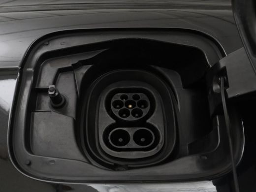 Skoda Enyaq iV | SOH 93,3% | Leder/alcantara | Stuur/stoel verwarming | Cruise control | Carplay | Camera | Park... ActivLease financial lease