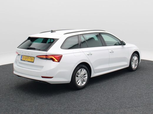 Skoda Octavia Combi 1.0 TSi 110 Pk Business Edition | Stoelverwarming | Adaptive Cruise | Navigatie | CarPlay |... ActivLease financial lease