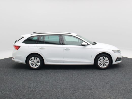 Skoda Octavia Combi 1.0 TSi 110 Pk Business Edition | Stoelverwarming | Adaptive Cruise | Navigatie | CarPlay |... ActivLease financial lease