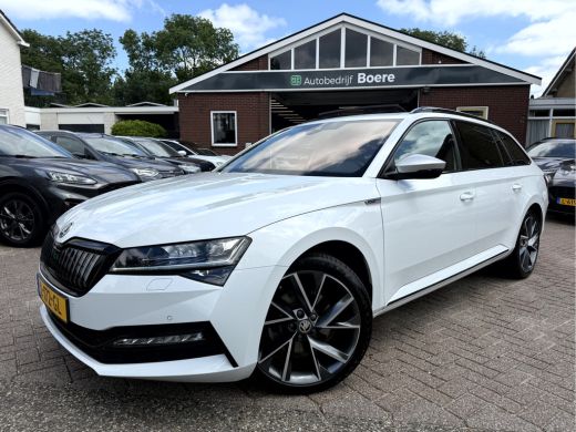 Skoda Superb Combi 1.4 TSI iV Sportline Business Panoramadak, Trekhaak ActivLease financial lease