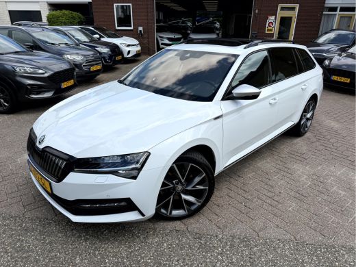 Skoda Superb Combi 1.4 TSI iV Sportline Business Panoramadak, Trekhaak ActivLease financial lease