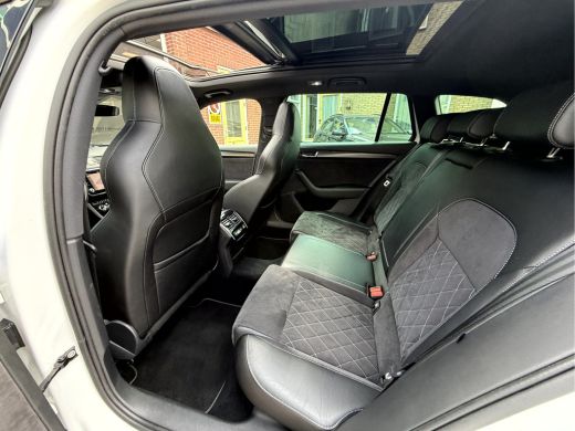 Skoda Superb Combi 1.4 TSI iV Sportline Business Panoramadak, Trekhaak ActivLease financial lease