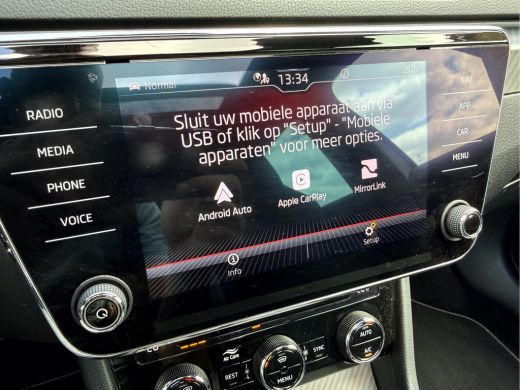 Skoda Superb Combi 1.4 TSI iV Sportline Business Panoramadak, Trekhaak ActivLease financial lease