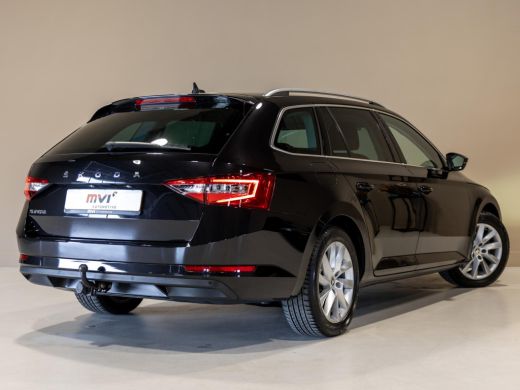 Skoda Superb Combi 1.5 TSI ACT Business Edition / 150pk / Trekhaak / NAP / Apple CarPlay / ActivLease financial lease