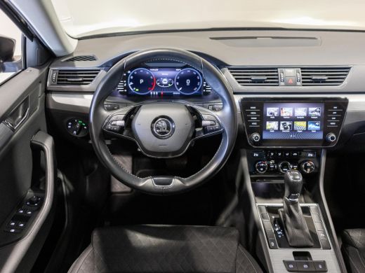Skoda Superb Combi 1.5 TSI ACT Business Edition / 150pk / Trekhaak / NAP / Apple CarPlay / ActivLease financial lease