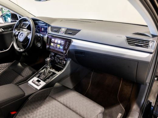 Skoda Superb Combi 1.5 TSI ACT Business Edition / 150pk / Trekhaak / NAP / Apple CarPlay / ActivLease financial lease