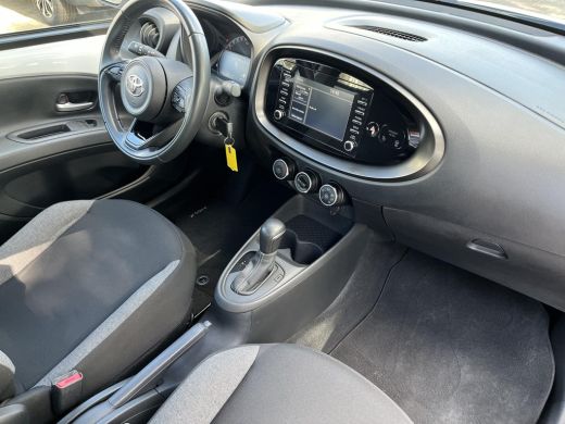 Toyota Aygo X 1.0 VVT-i S-CVT Play | Achteruitrijcamera | Carplay | Airco | ActivLease financial lease