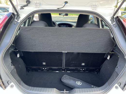 Toyota Aygo X 1.0 VVT-i S-CVT Play | Achteruitrijcamera | Carplay | Airco | ActivLease financial lease