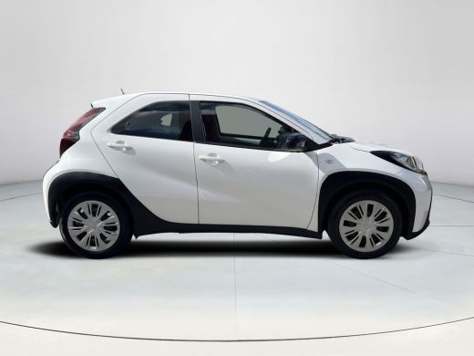 Toyota Aygo X 1.0 VVT-i S-CVT Play | Achteruitrijcamera | Carplay | Airco | ActivLease financial lease