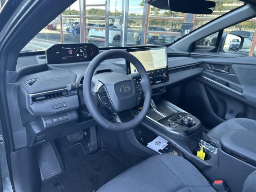 Toyota C-HR+ Executive AWD 77 kWh ActivLease financial lease