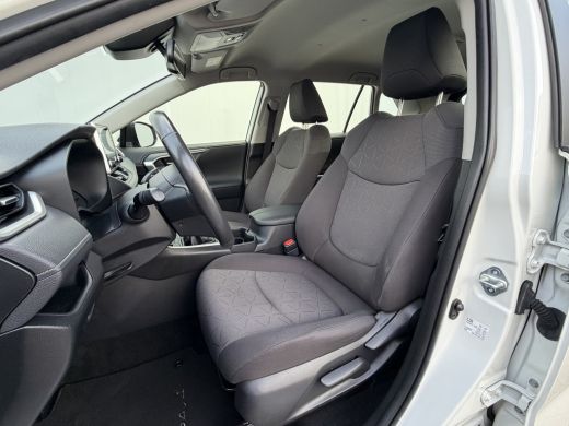 Toyota RAV4 2.0 VVT-iE Business Trekhaak (2000 kg) Adapt.Cruise Carplay Camera Voll.Dealer Onderhouden! ActivLease financial lease