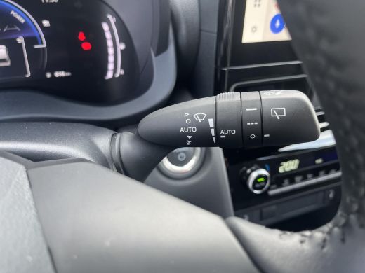 Toyota Yaris Cross 1.5 Hybrid 115 Dynamic | Comfort Pack | All weather banden | ActivLease financial lease
